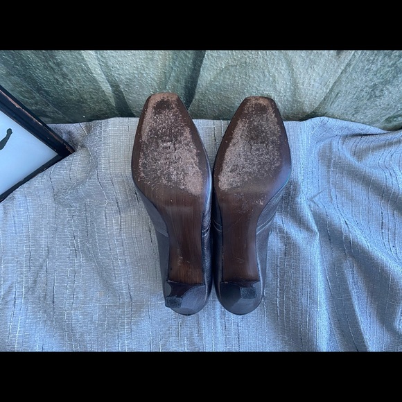 Stuart Weitzman Genuine Leather Lace Up Heels - Picture 7 of 11